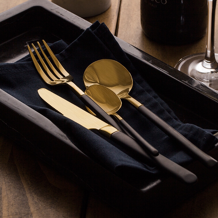 spoon square